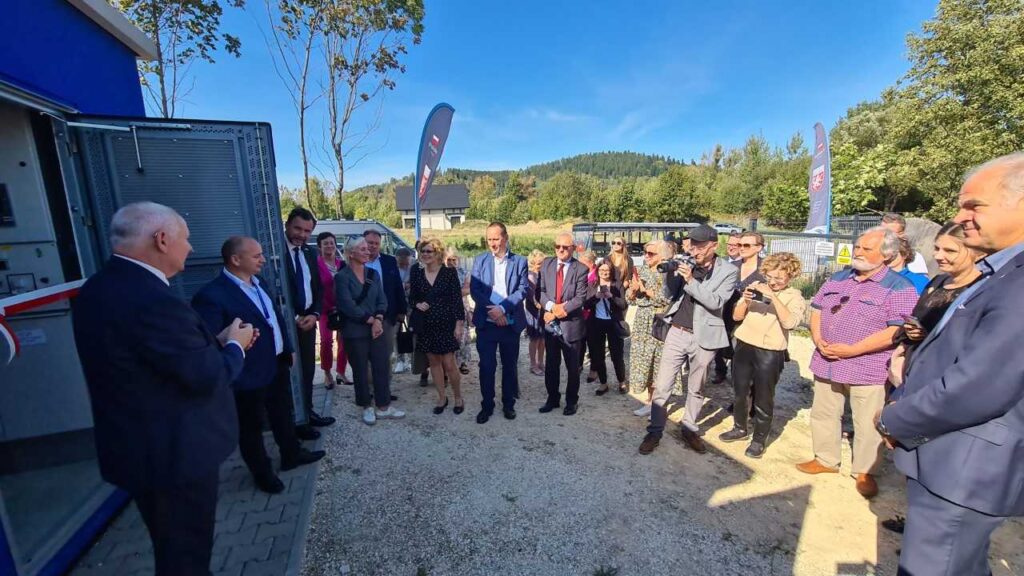 fot. LSE - otwarcie farmy fotowoltaicznej